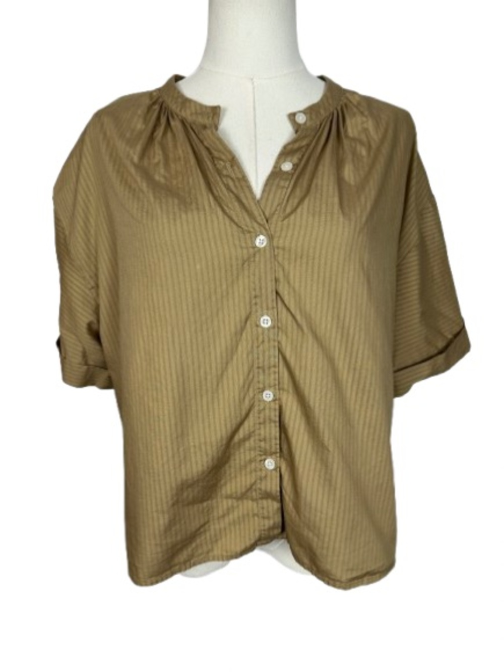 Banana Republic Short Sleeve Button-Front Blouse in Tan Size S